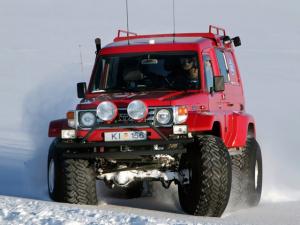 Arctic Trucks Toyota Land Cruiser Troop Carrier AT44 1999 года 